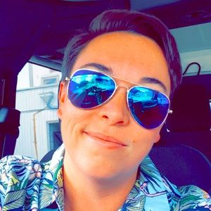 Meet your Posher, Shelby